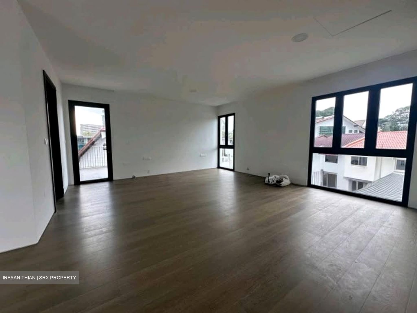 Grove Avenue (D10), Semi-Detached #539658171